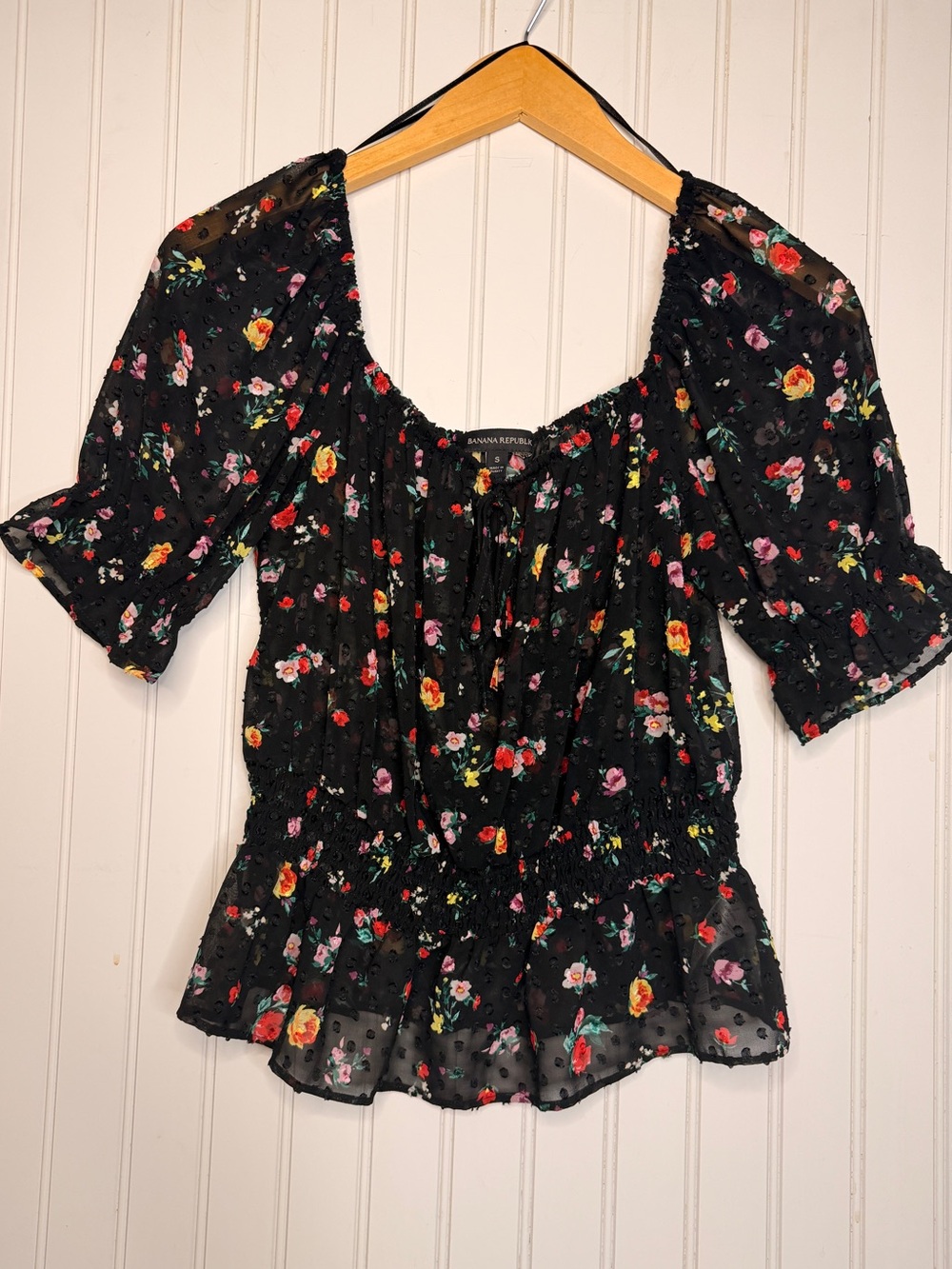 Banana Republic Black Floral Swiss Dot Top Sz S